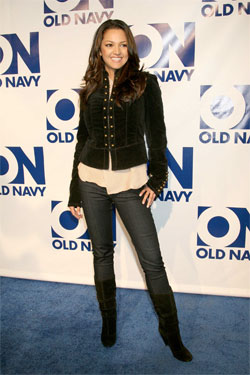 Illustration for article titled Old Navy's "New Look" Brought Out Outfits Both Good And Bad